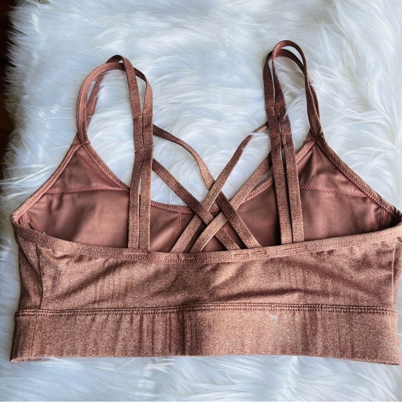 Small JoyLab sports bra with metallic shimmer - pink peach color - Picture 4 of 6